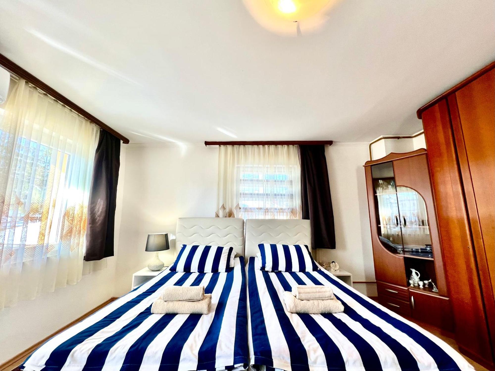 Hani Studio Apartment Сараєво Екстер'єр фото
